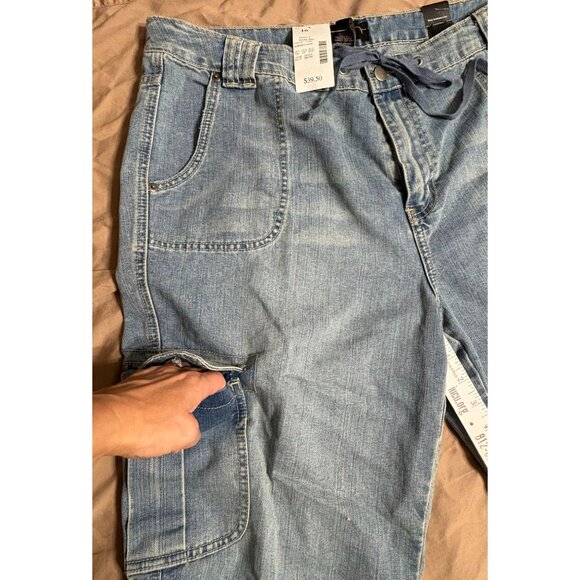 New Venenzia Women's Cargo Capri Jeans Pants Size 16 Light Wash Denim Summer - Picture 6 of 12